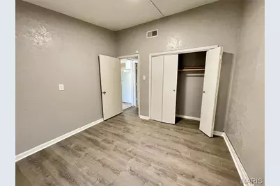 1132 Lakeview Avenue, Saint Louis, MO 63138 - Photo 9