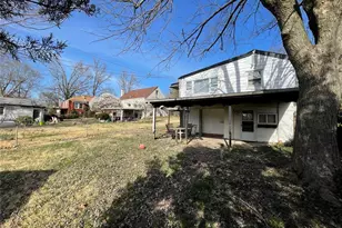 9855 Green Valley Dr, Saint Louis, MO 63136 - Photo 19