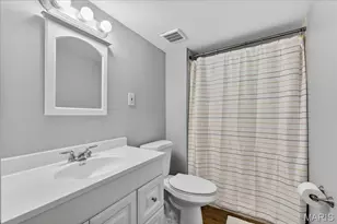15420 Country Ridge Dr, Chesterfield, MO 63017 - Photo 23