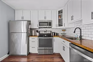 10694 Carroll Wood Way, Saint Louis, MO 63128 - Photo 13