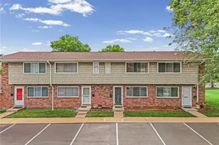 10694 Carroll Wood Way, Saint Louis, MO 63128 - Photo 1