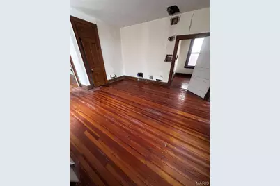 3239 Nebraska Avenue, Saint Louis, MO 63118 - Photo 11