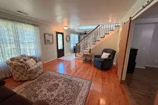 2810 East Old Oak Rd, Poplar Bluff, MO 63901 - Photo 3
