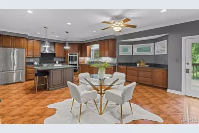 13314 Tree Top View Court, Saint Louis, MO 63141 - Photo 5