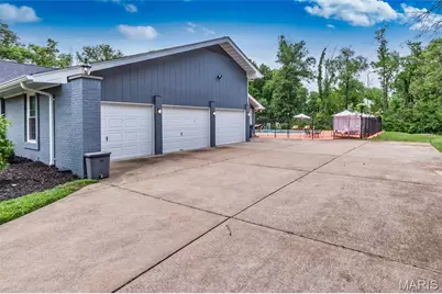 15875 Kettington Road, Chesterfield, MO 63017 - Photo 71