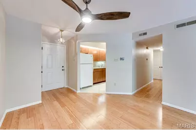 5375 N Kenrick Parke Drive #208, Shrewsbury, MO 63119 - Photo 5