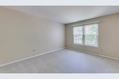 5375 N Kenrick Parke Drive #208, Shrewsbury, MO 63119 - Photo 11