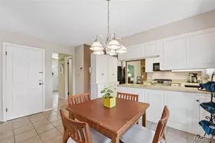 13116 Huntercreek Ridge Rd, Saint Louis, MO 63131 - Photo 13