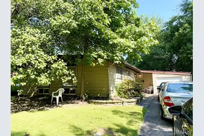 3 Holly Lane, Florissant, MO 63033 - Photo 1