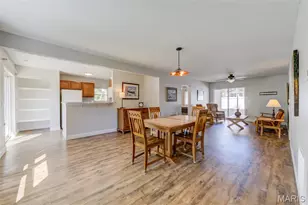 1308 Glendale Gardens Dr, Kirkwood, MO 63122 - Photo 9