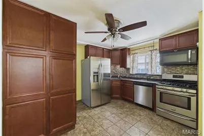 113 E Cartwright Avenue, Unincorporated, MO 63125 - Photo 9