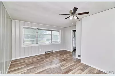 1751 June Drive, Saint Louis, MO 63138 - Photo 9