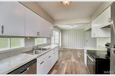 1751 June Drive, Saint Louis, MO 63138 - Photo 13