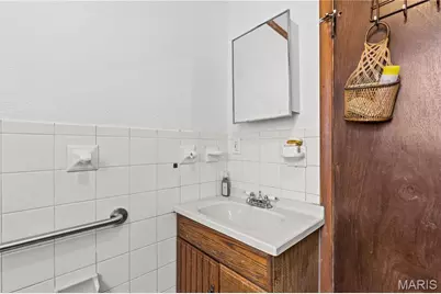 1531 Twillman Avenue, Saint Louis, MO 63138 - Photo 17