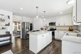 11051 Arbor Gardens Dr, Saint Louis, MO 63044 - Photo 9