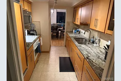 4501 Lindell Boulevard #4B, Saint Louis, MO 63108 - Photo 5