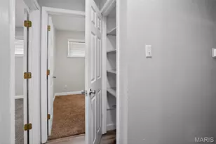 5563 Winchelsea Dr, Saint Louis, MO 63121 - Photo 31