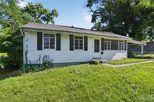 7709 Paddington Dr, Saint Louis, MO 63121 - Photo 3