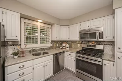 27 Millbrook Lane, Saint Louis, MO 63122 - Photo 15