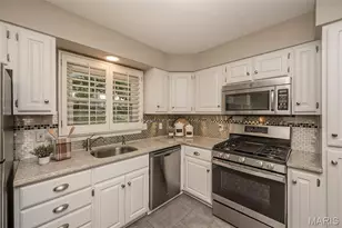 27 Millbrook Ln, Saint Louis, MO 63122 - Photo 15