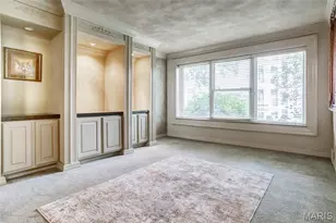 1 Delcrest Ct, Saint Louis, MO 63124 - Photo 5