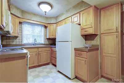 1 Delcrest Court #103, Saint Louis, MO 63124 - Photo 9