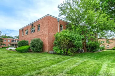 1 Delcrest Court #103, Saint Louis, MO 63124 - Photo 25