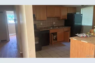 100 McAlpine Drive, Saint Louis, MO 63137 - Photo 3