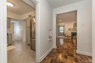 712 Francis Pl, Clayton, MO 63105 - Photo 5