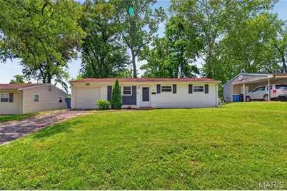 9446 Stansberry Avenue, Saint Louis, MO 63134 - Photo 1