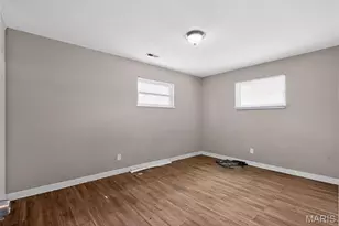 9446 Stansberry Ave, Saint Louis, MO 63134 - Photo 15