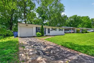 9446 Stansberry Ave, Saint Louis, MO 63134 - Photo 3