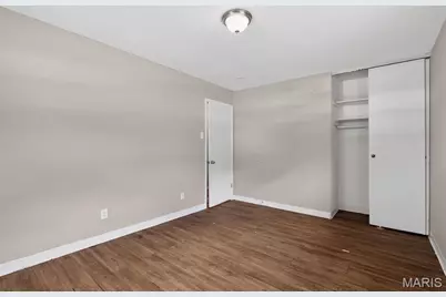 9446 Stansberry Avenue, Saint Louis, MO 63134 - Photo 27