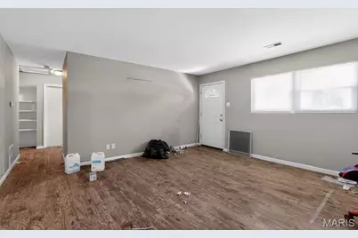 9446 Stansberry Avenue, Saint Louis, MO 63134 - Photo 19