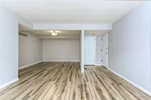 10316 Forest Brook Ln, Saint Louis, MO 63146 - Photo 5
