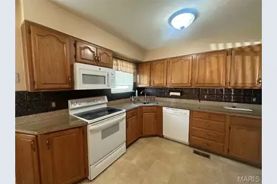 [Address not provided], Arnold, MO 63010 - Photo 5