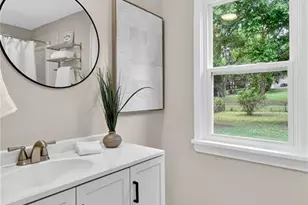 10007 Delta Dr, Breckenridge Hills, MO 63074 - Photo 17
