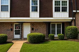 846 Dumont Pl, Saint Louis, MO 63125 - Photo 1