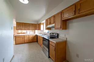 318 E W&W Cir Dr, New Melle, MO 65013 - Photo 11