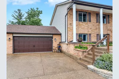 16 La Rochelle Court, Lake Saint Louis, MO 63367 - Photo 5