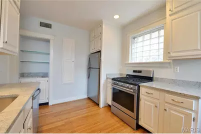 6318 S Rosebury Avenue #B, Saint Louis, MO 63105 - Photo 5