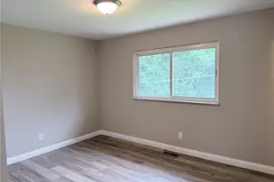 4211 Martyridge Dr, Saint Louis, MO 63129 - Photo 9
