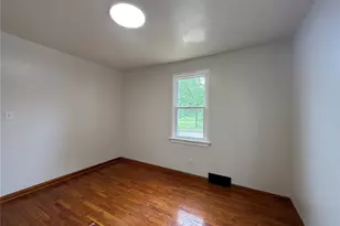 302 Cherry Ave, Robertsville, MO 65066 - Photo 9