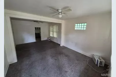 7029 Florence Place, Saint Louis, MO 63136 - Photo 3