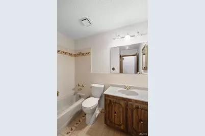 4472 Pinyon Jay Court, Saint Louis, MO 63128 - Photo 19