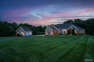 320 Nicole Ct, Troy, MO 63379 - Photo 1