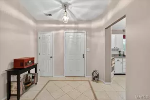 1433 Tahoe Valley Ct, Ballwin, MO 63021 - Photo 5