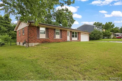 120 Briarcliff Drive, Saint Charles, MO 63301 - Photo 3