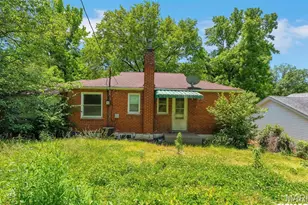 8135 Bloom Dr, Saint Louis, MO 63114 - Photo 5