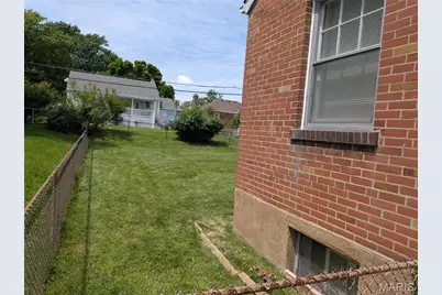 9133 Overton Drive, Saint Louis, MO 63123 - Photo 13